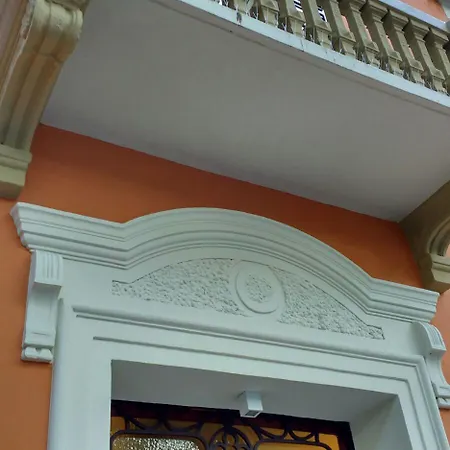 Vittorio Veneto 25 بيت ضيافة مودينا
