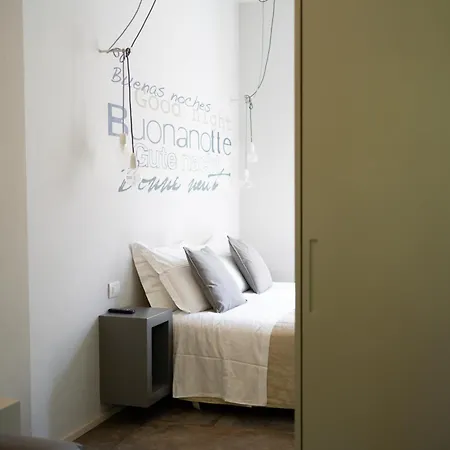 Vittorio Veneto 25 Maison d'hôtes Modène