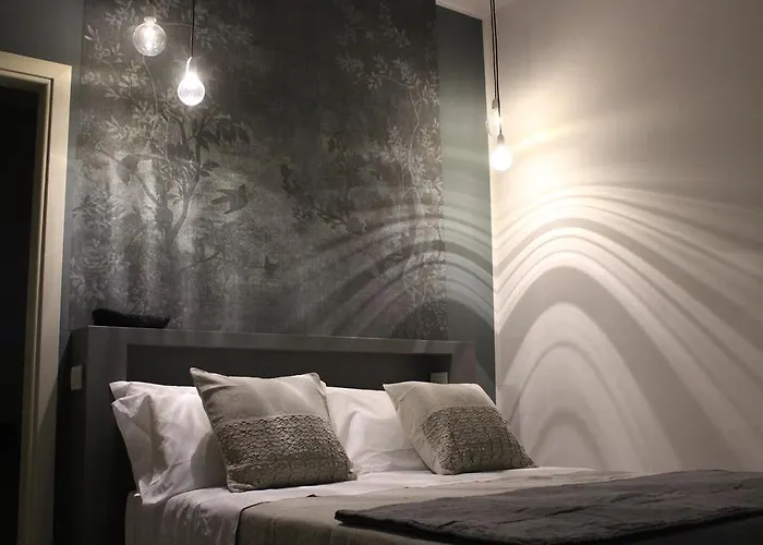 Vittorio Veneto 25 4* Modène