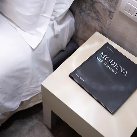 Penzion Vittorio Veneto 25 Modena