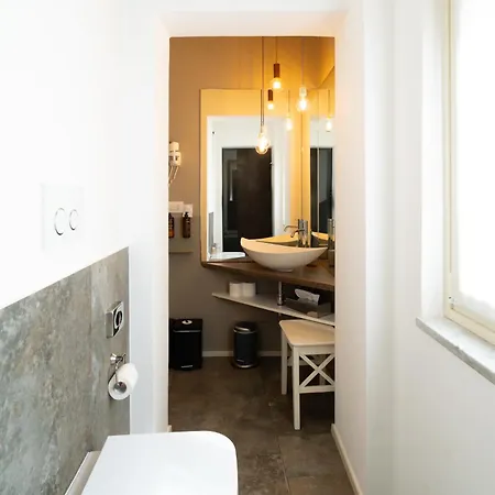 Vittorio Veneto 25 4* Modena