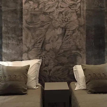 Vittorio Veneto 25 Гостевой дом Модена