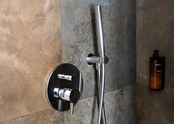 Πανσιόν Vittorio Veneto 25 4*