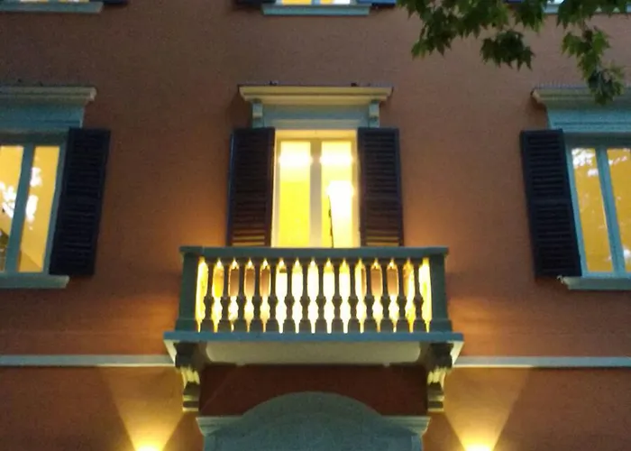 Vittorio Veneto 25 4* מודנה