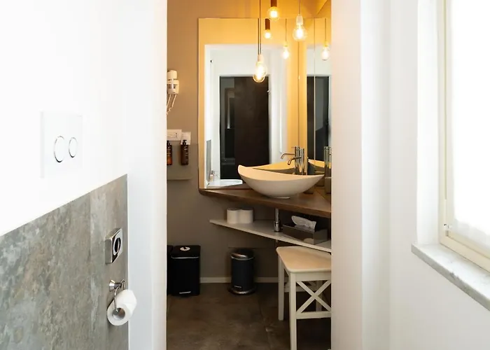 Vittorio Veneto 25 4* Μόντενα